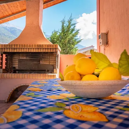 Ioannis House Sea View-perfect Family Holidays * לואורדטה