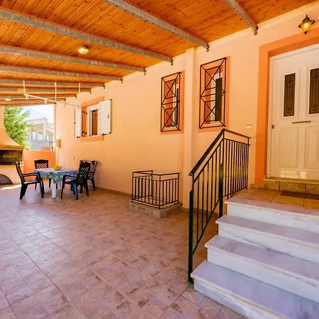 Ioannis House Sea View-perfect Family Holidays Lourdata (Kefalonia)